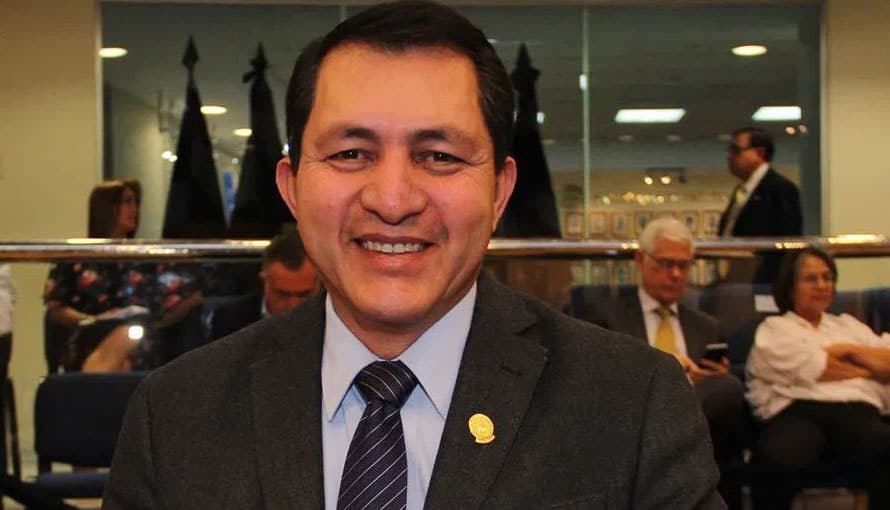 Mario Ponce insulta a la Secretaria de Comunicaciones de la Presidencia