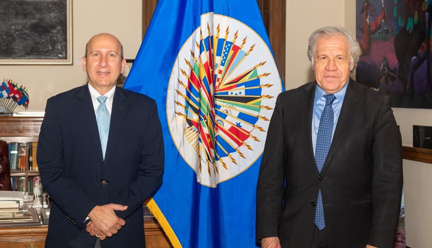 Javier Simán pide ayuda a la OEA para restituir a Magistrados y Fiscal General