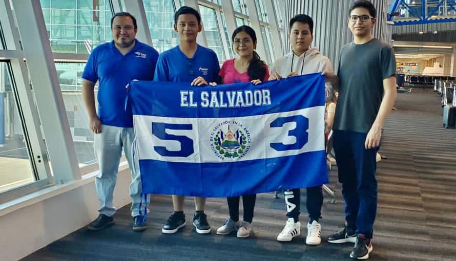 Jóvenes logran más medallas para El Salvador en olimpiadas de matemáticas