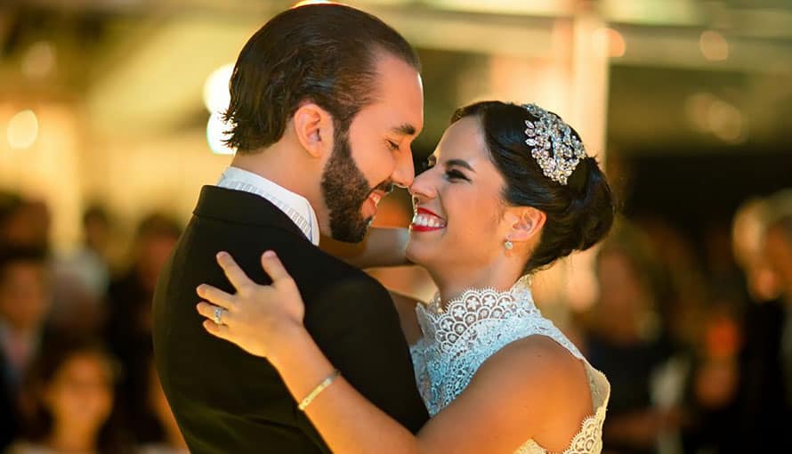 Nayib Bukele comparte cariñoso mensaje a su esposa Gabriela en el su aniversario de bodas